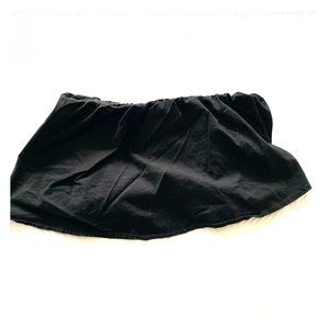 Strapless tube top ruffle in black